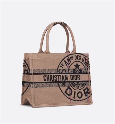 sac jute engrais dior|Sac Diorcamp Small Toile de jute brodée du motif Dior Union beige.